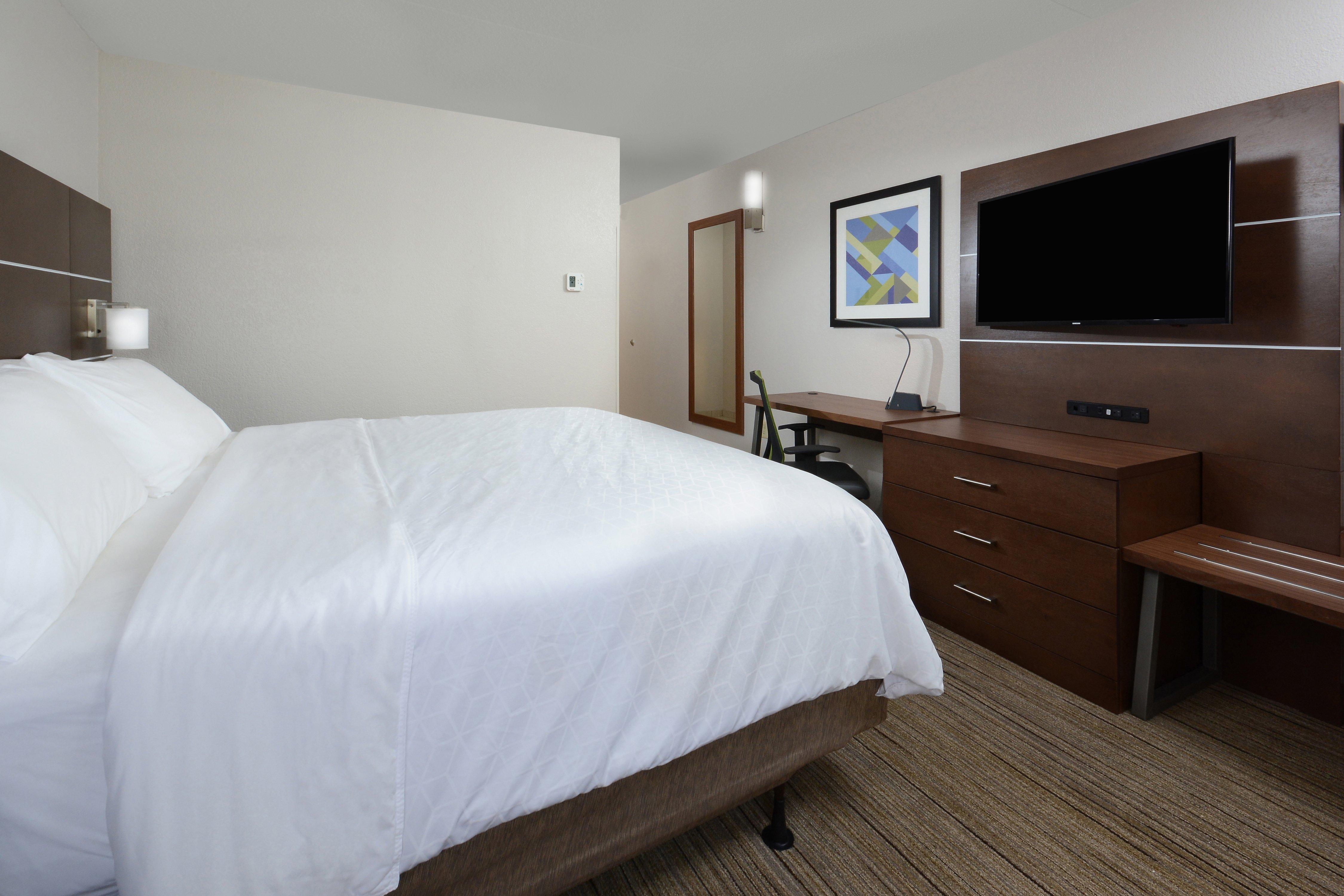 Holiday Inn Express Danville By Ihg Bagian luar foto