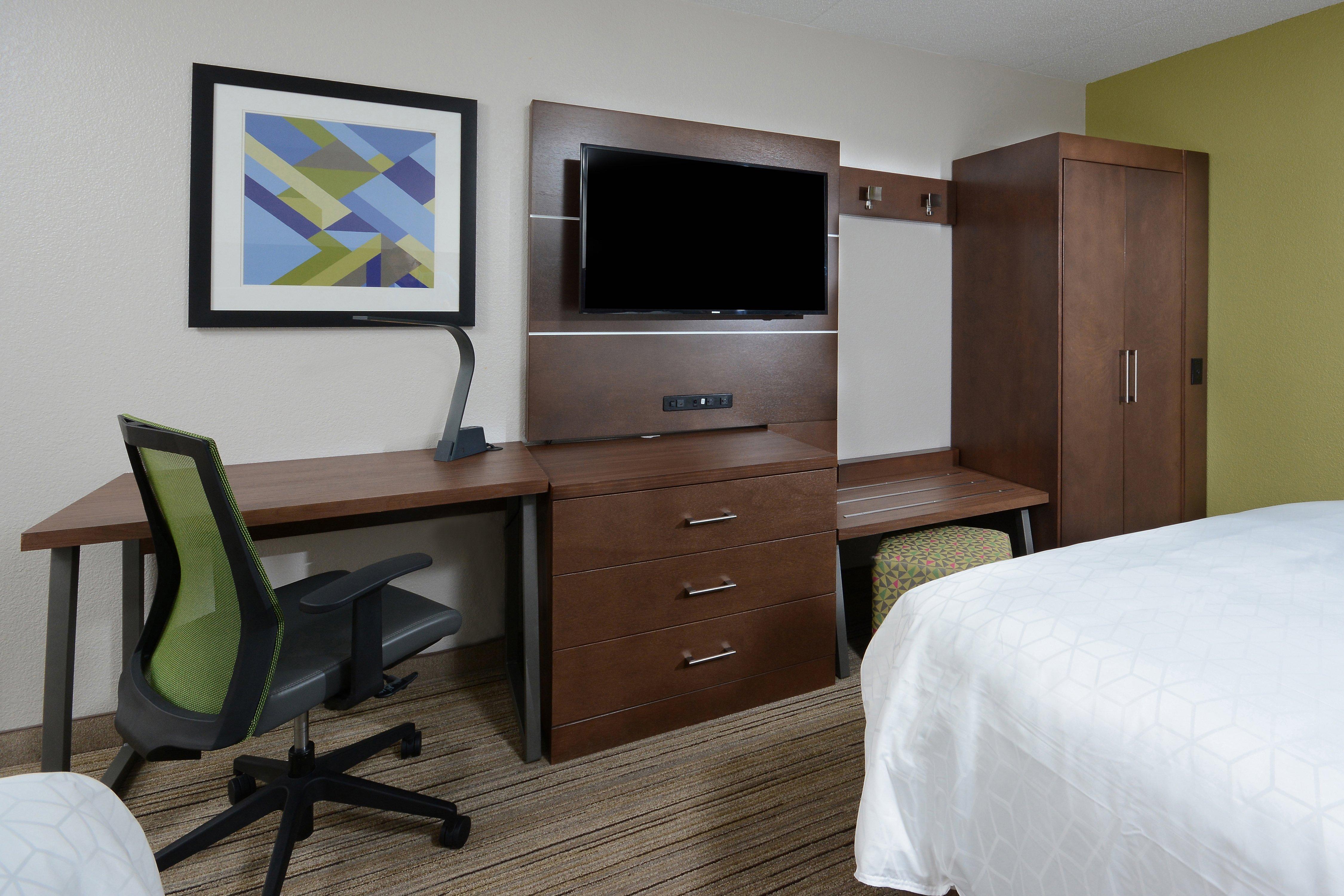 Holiday Inn Express Danville By Ihg Bagian luar foto